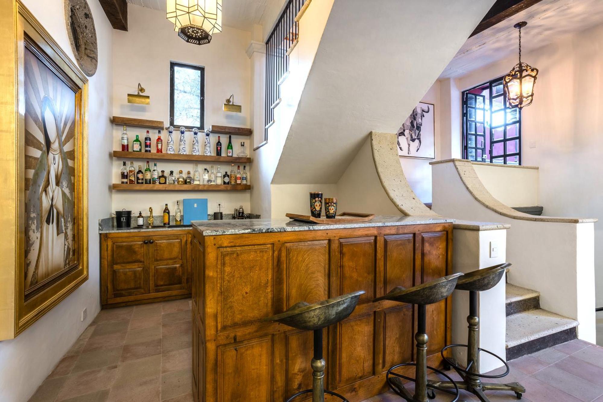 Casa Almira 5br Luxury With Pool, Hot Tub & Rooftop Сasa de vacaciones *