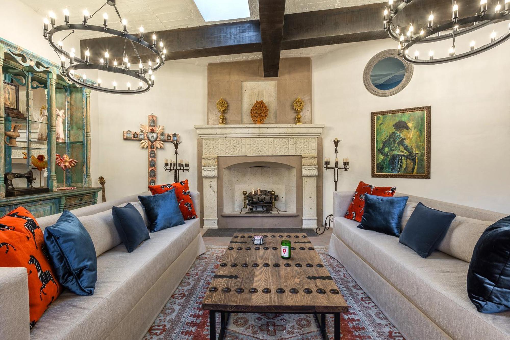 Casa Almira 5br Luxury With Pool, Hot Tub & Rooftop Сasa de vacaciones San Miguel de Allende