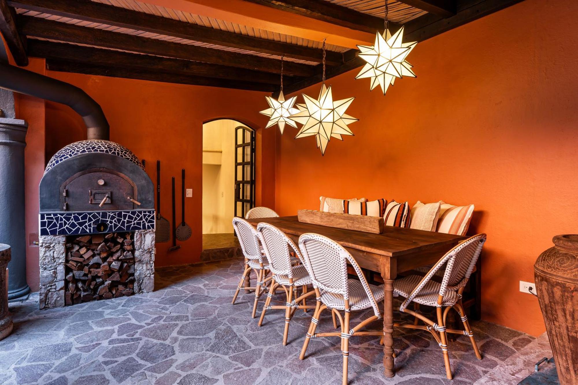 Casa Almira 5br Luxury With Pool, Hot Tub & Rooftop