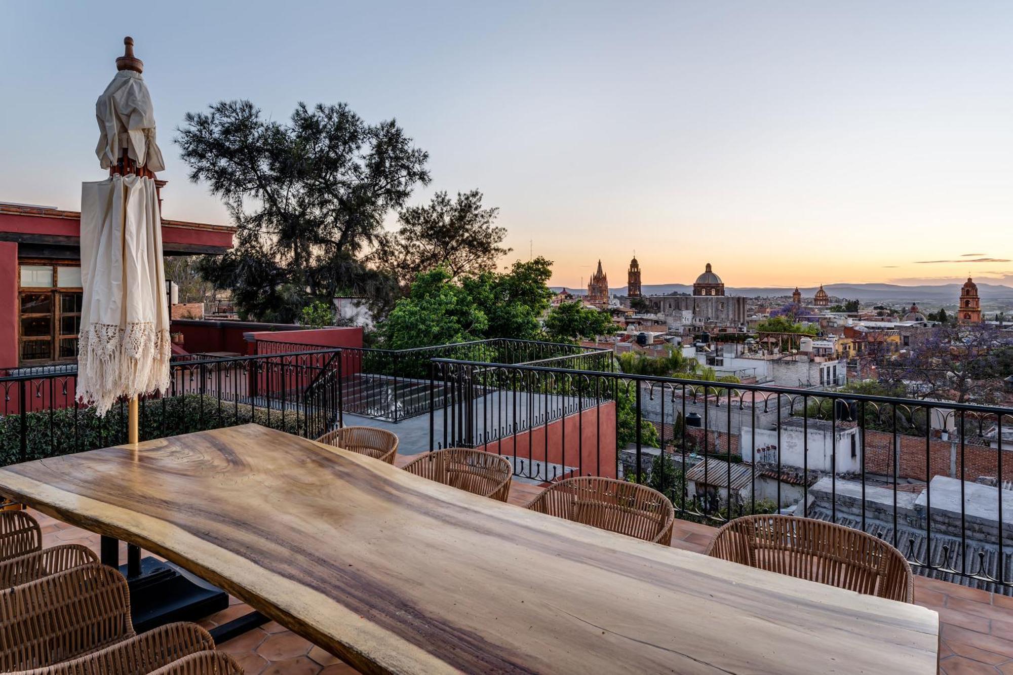 Casa Almira 5br Luxury With Pool, Hot Tub & Rooftop San Miguel de Allende