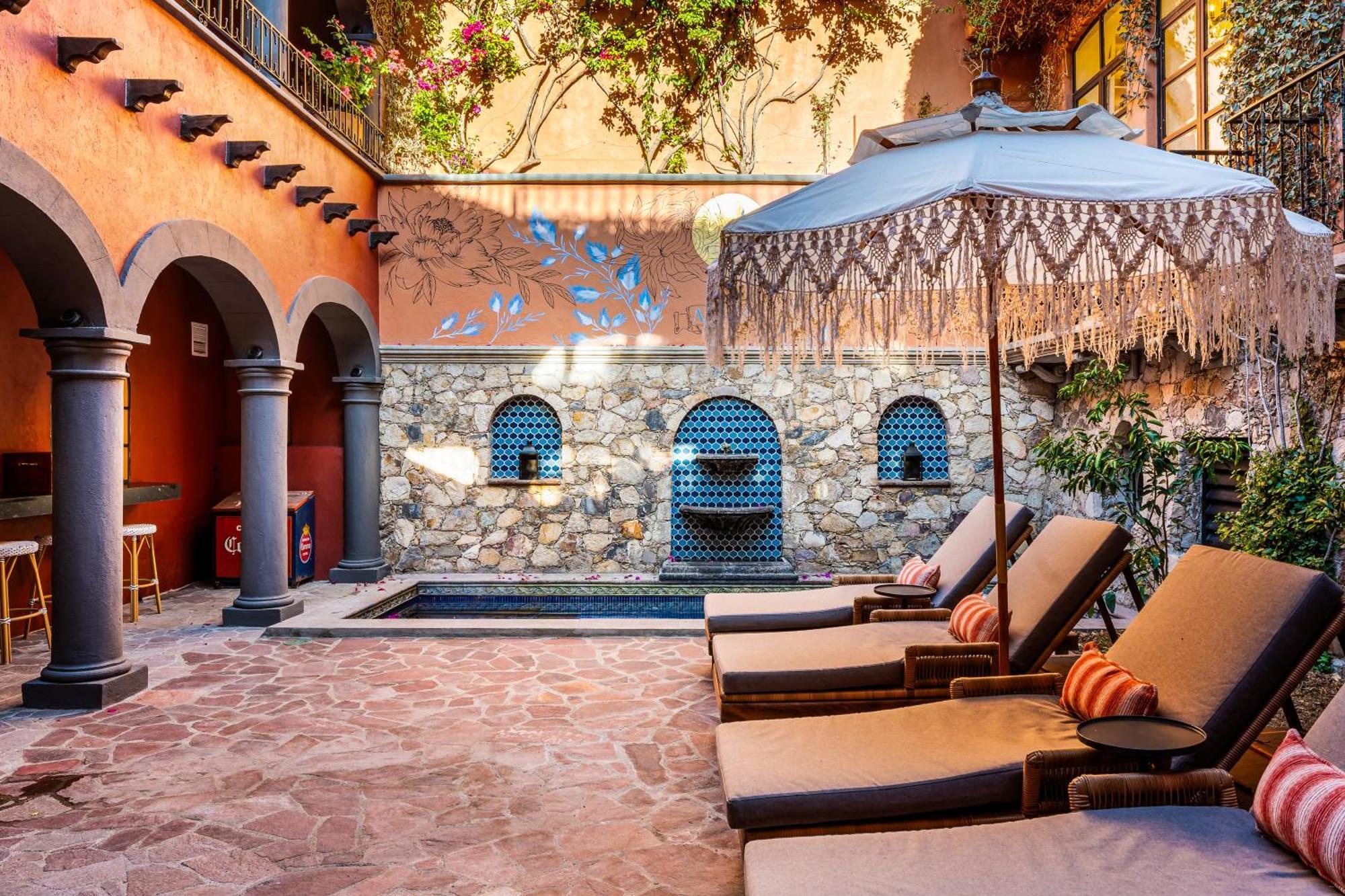 Casa Almira 5br Luxury With Pool, Hot Tub & Rooftop Сasa de vacaciones *
